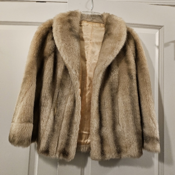 Montgomery Wards Jackets & Blazers - Vintage 80s Montgomery Wards faux fur over the shoulder crop poncho jacket coat